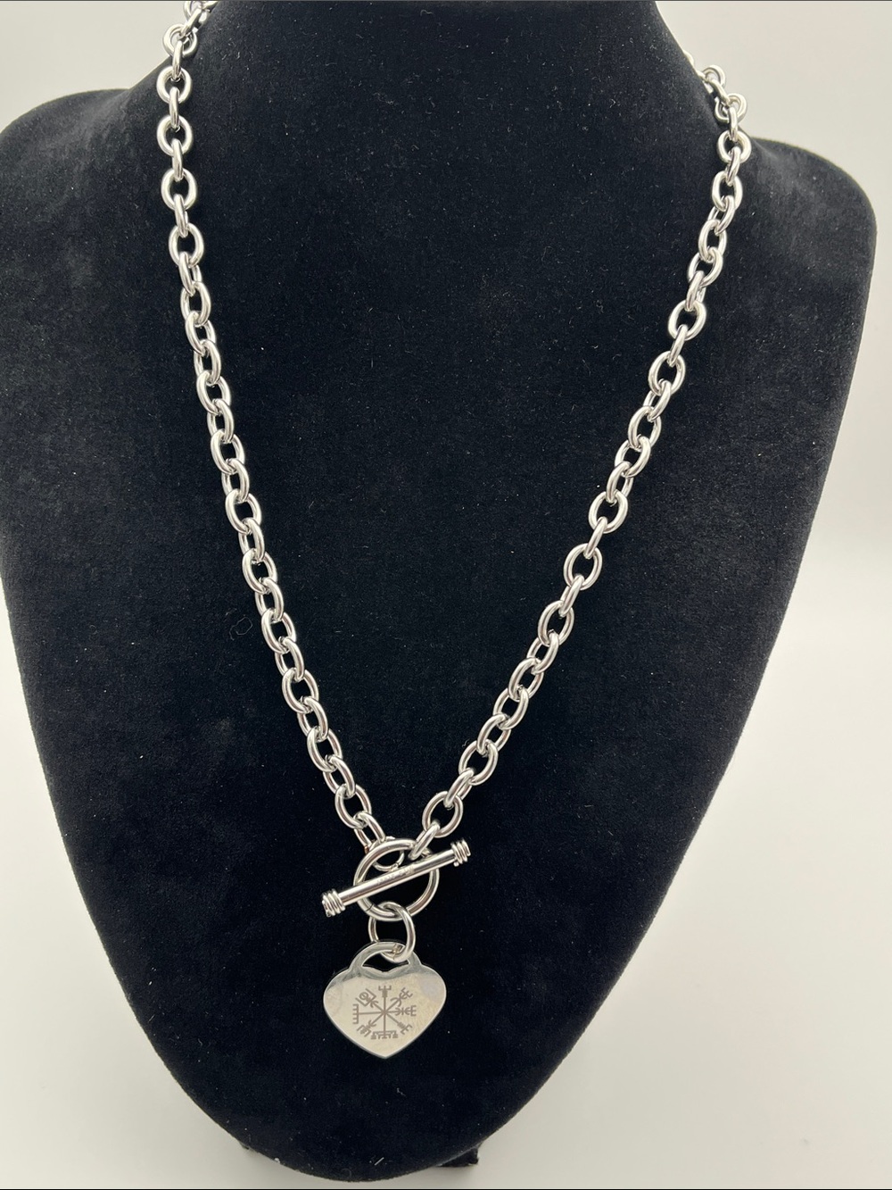18”, Stainless Steel Heart Toggle Link Necklace - Women Jewelry